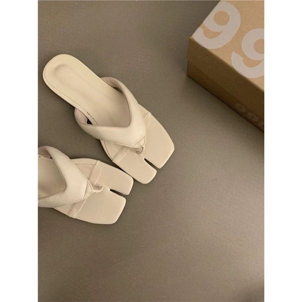 Women's Shoes Stylish Red Flip Flops With Pig's Trotter Design, Perfect For Summer , Ideal For Beach Wear, Flat And Resilient._vogvips.com