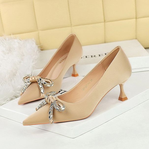 Diamond-bow pointy fine heel medium satin single shoes wine glass and women's single shoes_vogvips.com