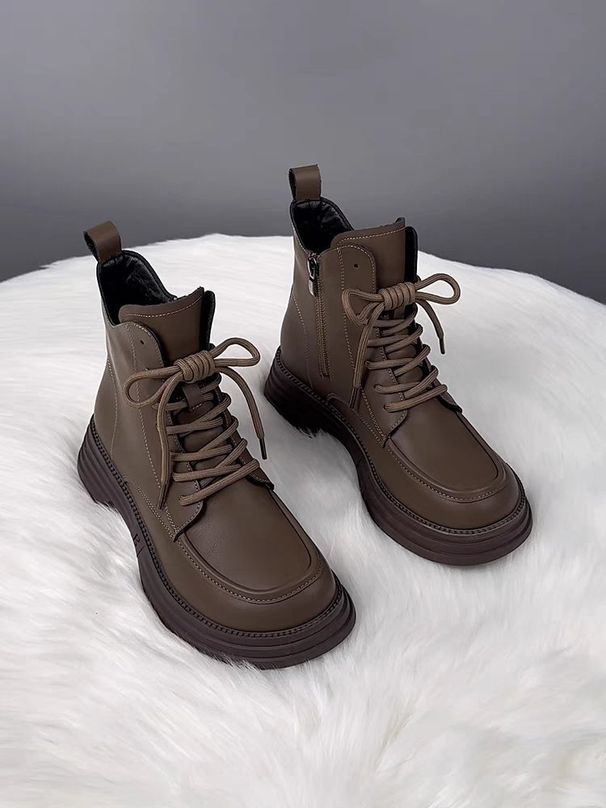 Women's 2025 New Autumn And Winter Soft Leather Riding Popular Platform Short Boots Women's Versatile Single Shoes Ddmythur_vogvips.com