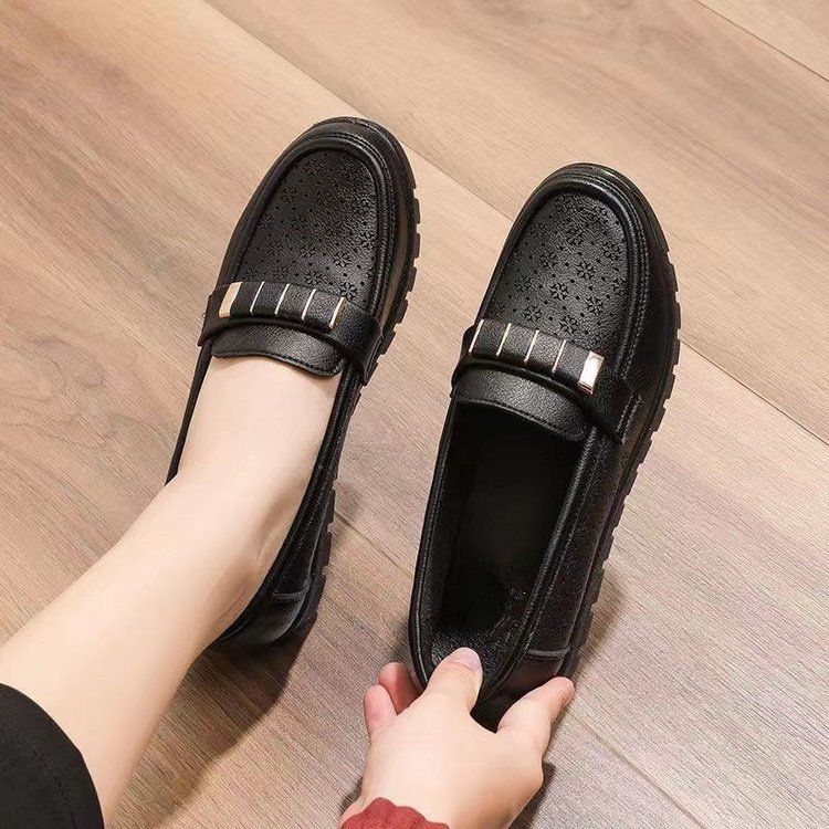 Mom Shoes Medium Sandals Soft Sole Medium Old Woman Leather Shoes Comfortable Breathable Single Shoes Soft Leather Bag Head Hole Shoes_vogvips.com