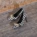 Xiaoxiangfeng High Heels Women, Autumn 2025 New Collection, Thousand Bird Grid, Sharp Head, Water Diamond, Fine Heels,_vogvips.com