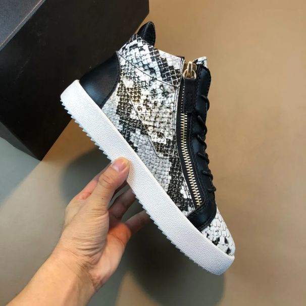 In Stock 2026 New Model Sports Shoes Cross-Border Zipper Couple Style Flat Round Toe Comfortable Genuine Leather Casual_vogvips.com