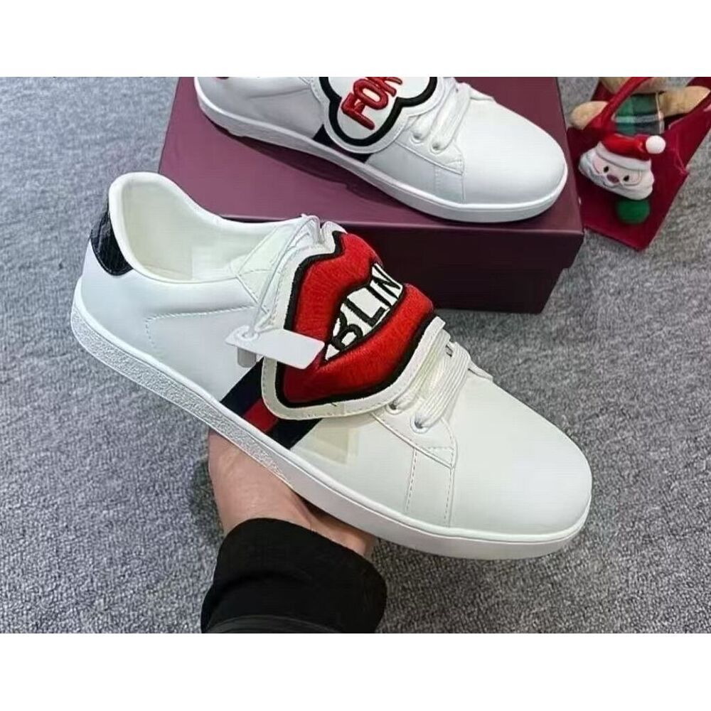 Embroidered Top Quality 2026 New Style White Versatile Couple's Trendy Casual Unisex Sneakers, Light Luxury Shoes_vogvips.com