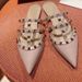 High-end Cross-border Foreign Trade Women's V-style Pointed-toe Studded Flat Mules For Outdoor Wear_vogvips.com