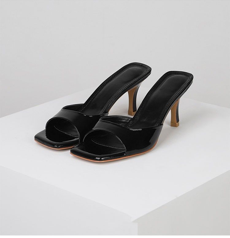Patent Leather High Sandals For Women 2023 Summer New British Style Square Toe Thin Heel Outdoor Wear Large Size Women's_vogvips.com