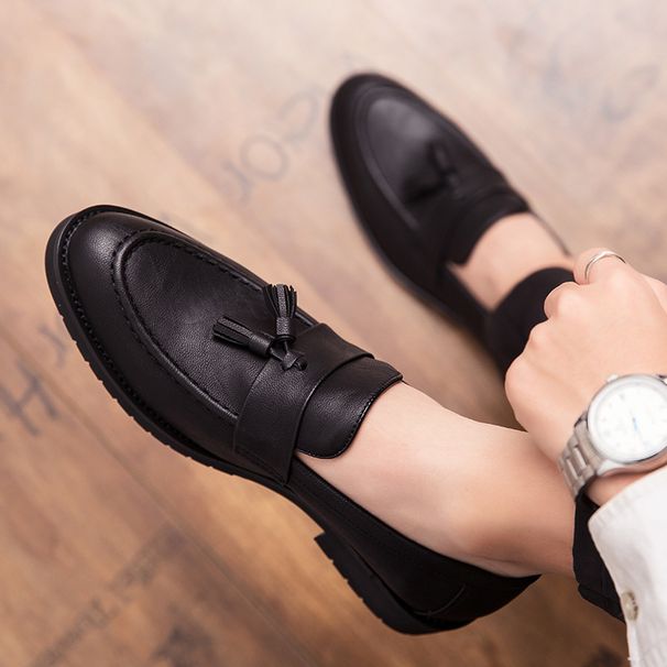 Euro Step Brogue Carved Slip-On Loafers Men's British Korean Style Trendy Club Hairstylist Pointed Leather Shoes_vogvips.com
