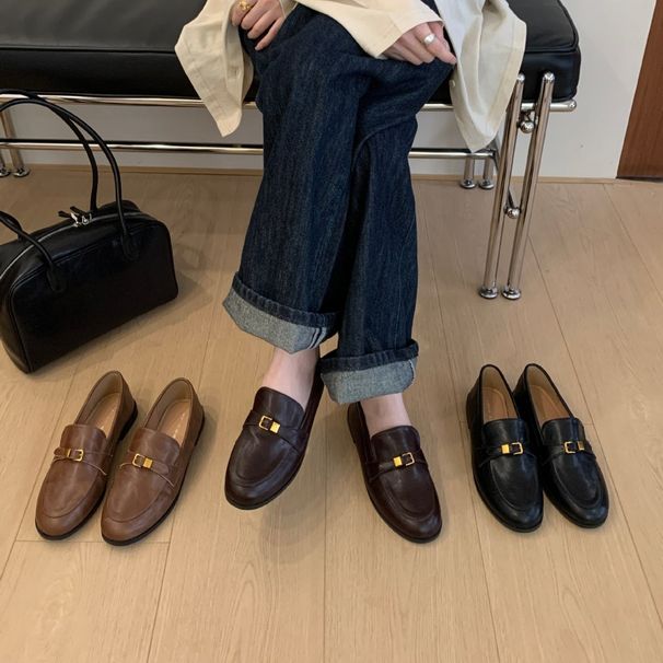 Old Money Flat Low-Heel Loafers For Women, 2026 Autumn New British Style Belt Buckle Small Leather Shoes, Vintage_vogvips.com