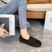 Soft Soled Mom Flat Bottomed Anti Slip Versatile Single Shoe 2025 New Spring And Autumn Wide Soft Leather Grandma Shoes_vogvips.com