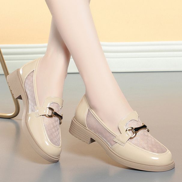 2023 New Mesh Hollow Loafers Fashion Summer Style Single Leather Soft Sole Mom Women's Shoes_vogvips.com
