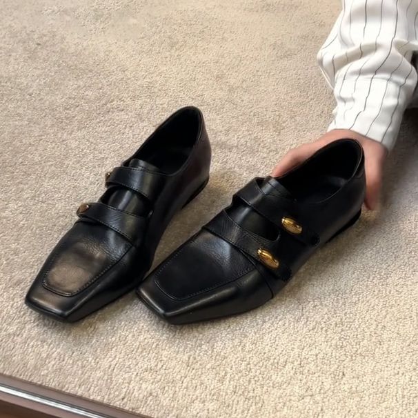First Encounter With British Style Square-Toed Small Gold Buckle Loafers Women, Black Slip-On Versatile Leather Shoes_vogvips.com