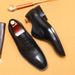 Men’s Shoes British brogue carved leather shoes business formal genuine leather pointed toe three joint Oxford shoes_vogvips.com