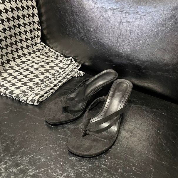 French Retro High-End Feel High Women's Shoes Clip-Toe Fashion Sandals Women Summer 2025 New Thick Heel Outdoor Wear_vogvips.com