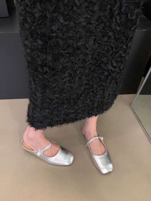 High-End Closed-Toe Mules 2025 Summer New Style Versatile Flat Sandals For Women With Skirts Open-Back Slippers_vogvips.com