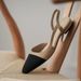 Xiaoxiangfeng 2025 New Light Mouth Colored Back Empty Baotou Sandals Flat Bottom Low Top Genuine Leather Women's Shoes_vogvips.com
