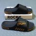 New Type One Word Summer Outerwear, Home Furnishings, Bathroom Wear Resistant, Clip On Slippers For Men's Beach Shoes_vogvips.com
