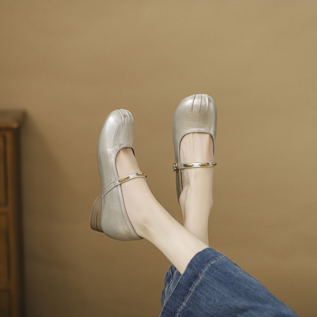 French-style Mary Jane Shoes For Women, 2026 New Model, Shallow Cut With One-strap Buckle, Soft Sole, Comfortable, Small_vogvips.com