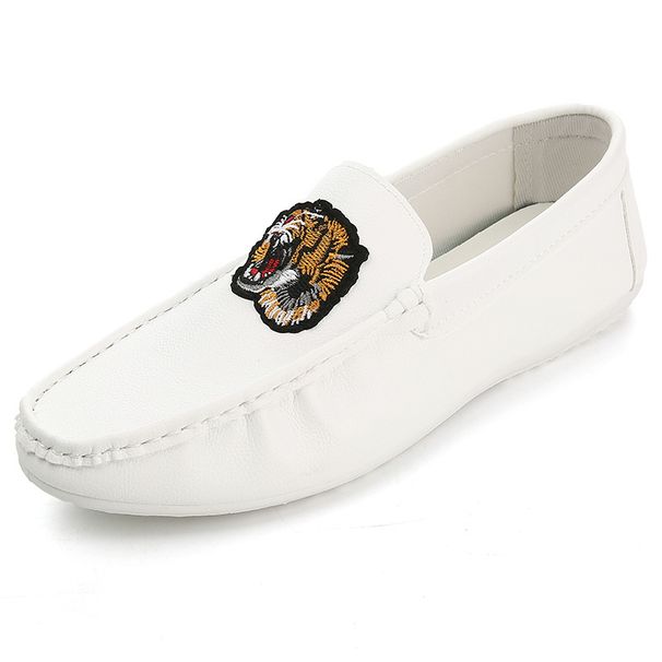 SHLIANG Men's Loafers Fashion Designer Men Moccasins Comfortable Flats Shoes High Quality Lightweight Casual Shoes X0010_vogvips.com