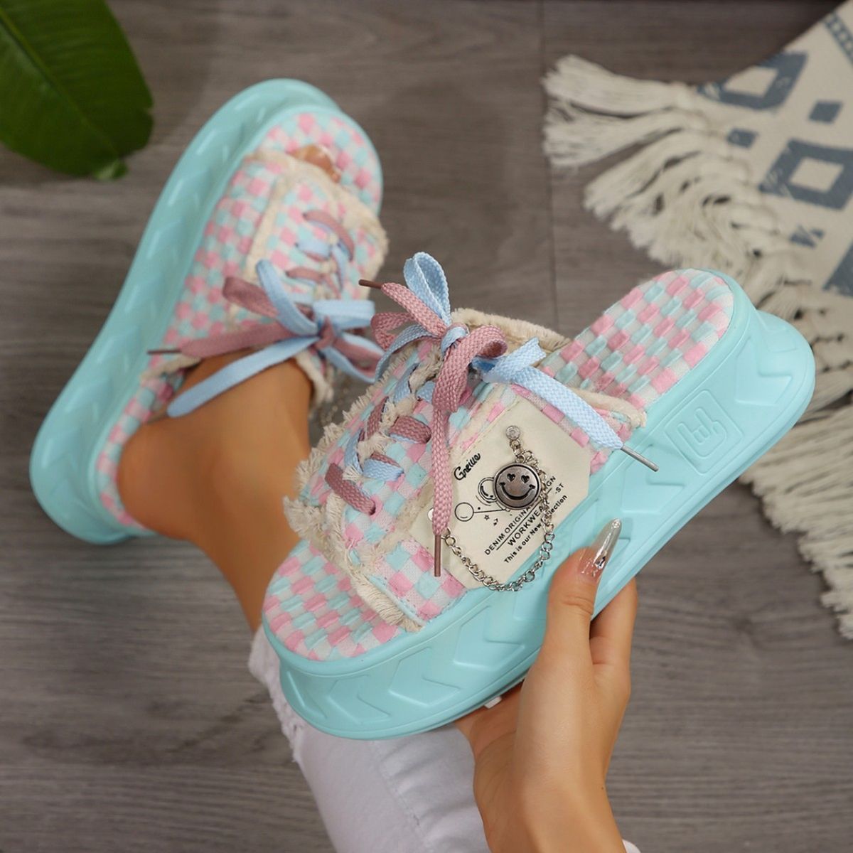 Women's Fashionable Height Increasing Flip Flops Thick Soled Color Block Sandals Summer New Versatile_vogvips.com