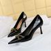 Women's high-heeled stiletto pumps with patent leather and metal buckles_vogvips.com