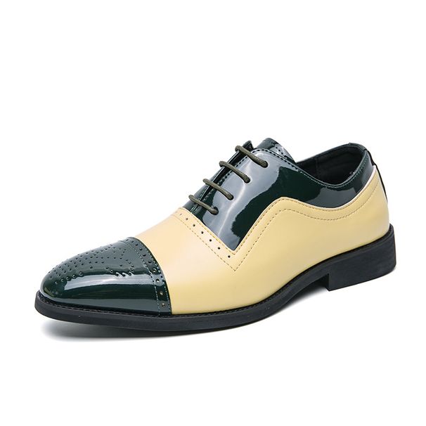 Cross-Border European And American British Style Brogue Carved Business Formal Men's Pointed Casual Leather Shoes Large_vogvips.com