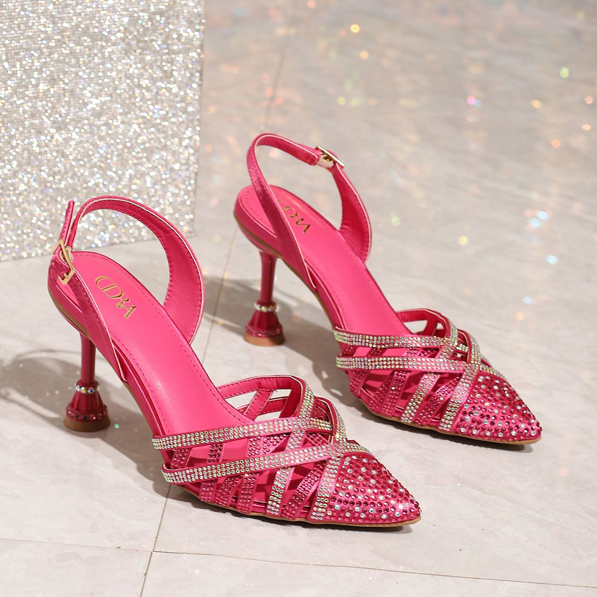 New Fine Heeled Rhinestone Hollowed-out Fashion Slippers_vogvips.com