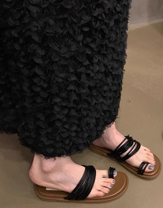 Unique Design Slip-On Toe For Women Summer 2025 New Style To Match Skirts Beach Flat Roman Sandals_vogvips.com