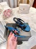 Retro Flower Rhinestone Thong Heeled Sandals Blue_vogvips.com