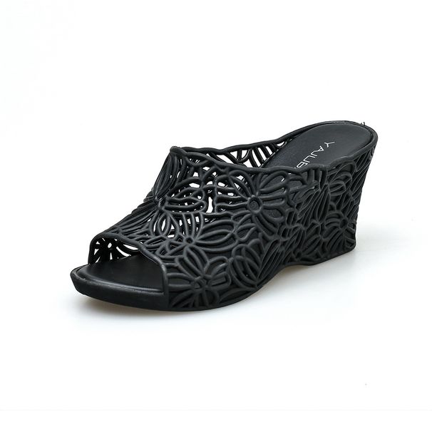 Summer New Hollow High Heel Jelly Slippers For Women, Non-Slip Plastic Wedge Sandals, Fashionable Outdoor Thick Sole_vogvips.com