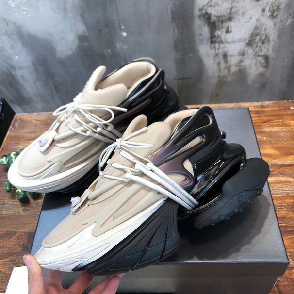 Spaceship Space Shoes For Women, New Couple Style Thick Soled Height Increasing Dad Niche Versatile Sports Shoes, Men's_vogvips.com