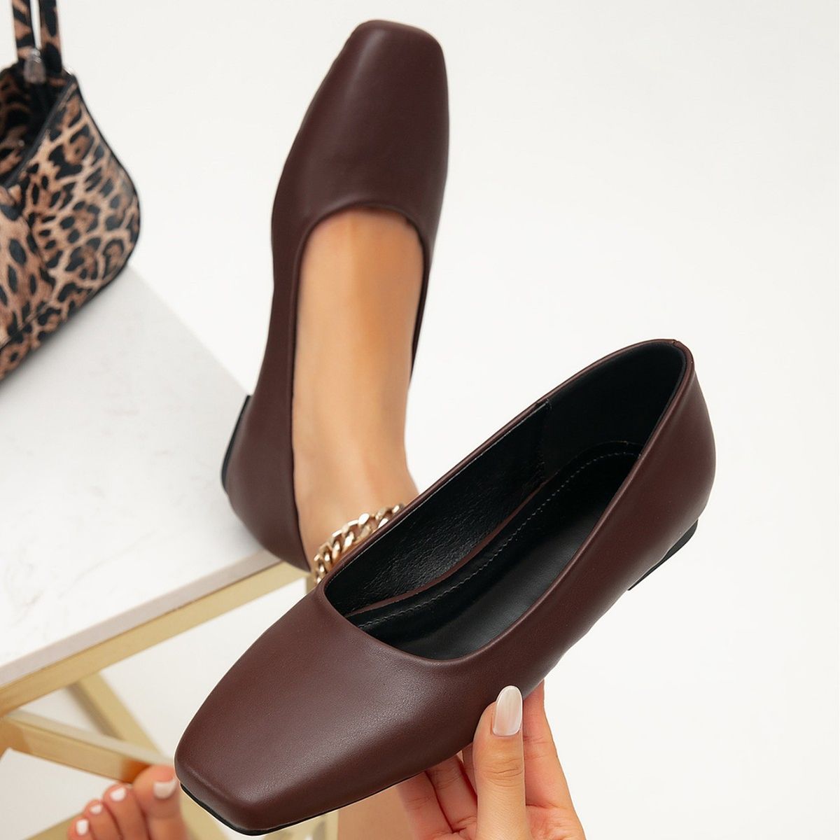 Dark Brown Square Toe Flat Women's Shoes Stylish Versatile Basic Elegant And Sophisticated_vogvips.com