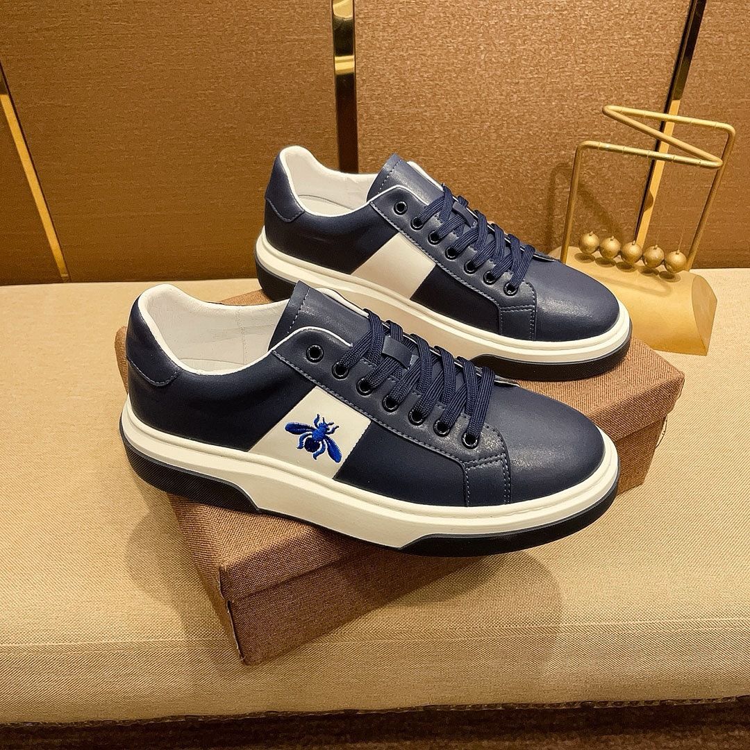 2025 New Little Bee White High End Versatile Casual Shoes, Trendy Men's Fuguqi Board Shoes_vogvips.com