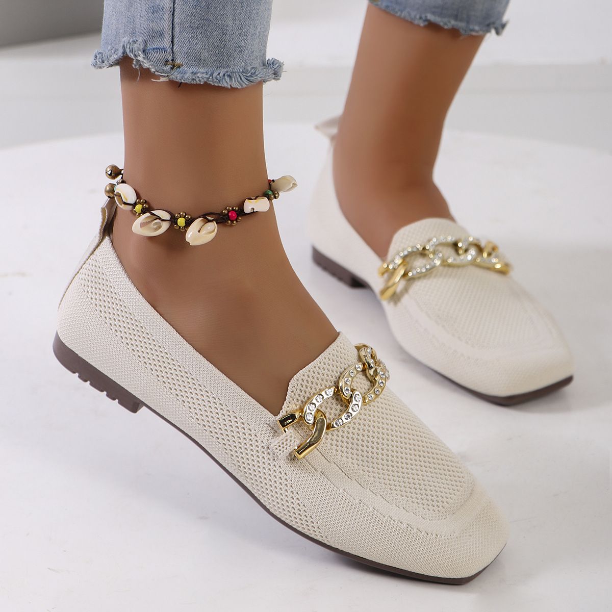 2026 New Summer Single Shoes Chain With Diamond Casual Flat Bottom Fashion Versatile Women's Shoes_vogvips.com