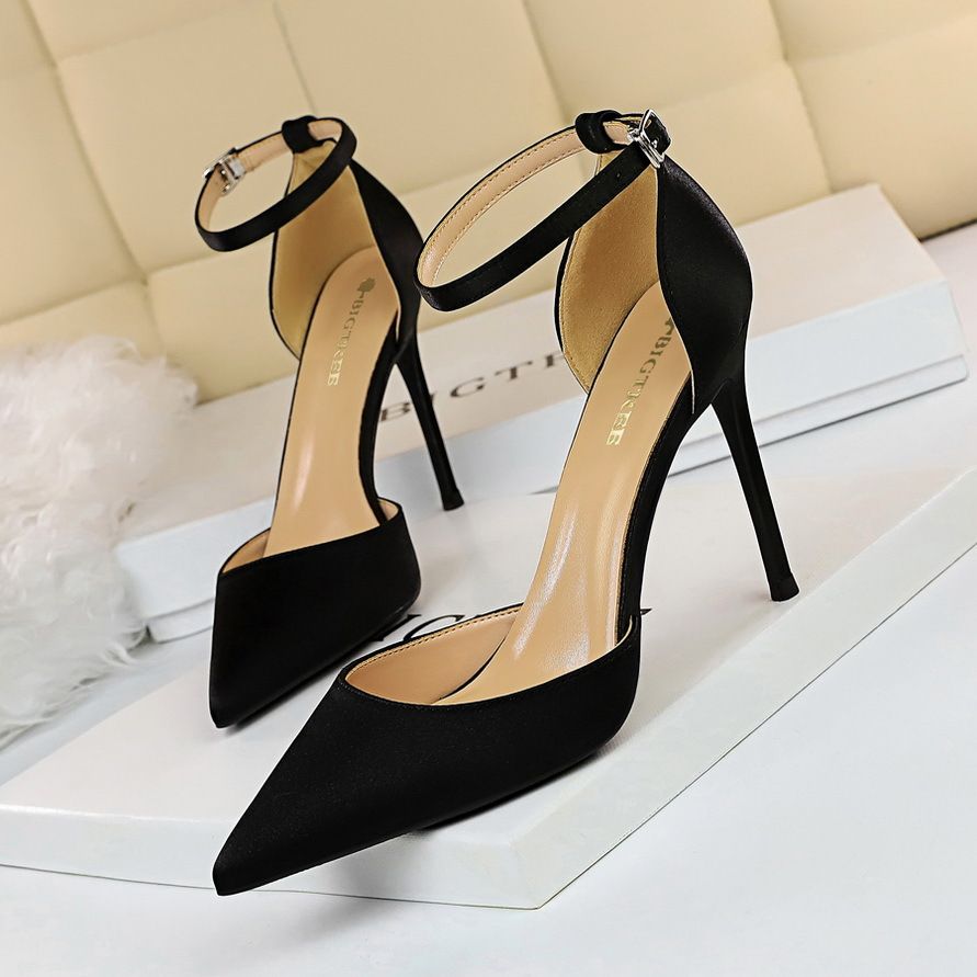 9863-5 Simple High Heel Satin Shallow Mouth Pointed Hollow Sexy Nightclub Slim Sandals_vogvips.com