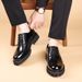 Business casual leather shoes round head increase shoes Leather soft soled formal men's shoes thick soled loafers_vogvips.com
