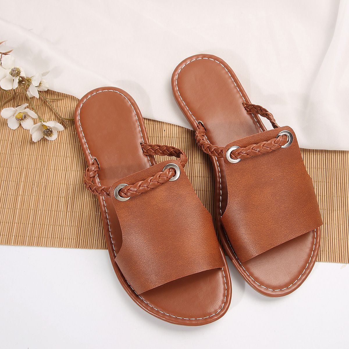 Large Size 2025 Summer New Women's Solid Color Knitted Simple Daily Beach Slippers_vogvips.com