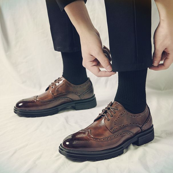 Men's Youth Breathable Brogue Leather Brown Retro Carved Business Formal Groom Wedding Suit Shoes_vogvips.com