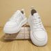 Men's Board Shoes Lightweight Soft Sole Platform Sneakers White Casual Sports Versatile Thick Bottom Lace Up Walking Shoes_vogvips.com