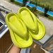 thick Sole With A Sense Of Stepping On Poop, Fashionable Stylish Slippers Home Use, Simple And Lightweight EVA Flip_vogvips.com