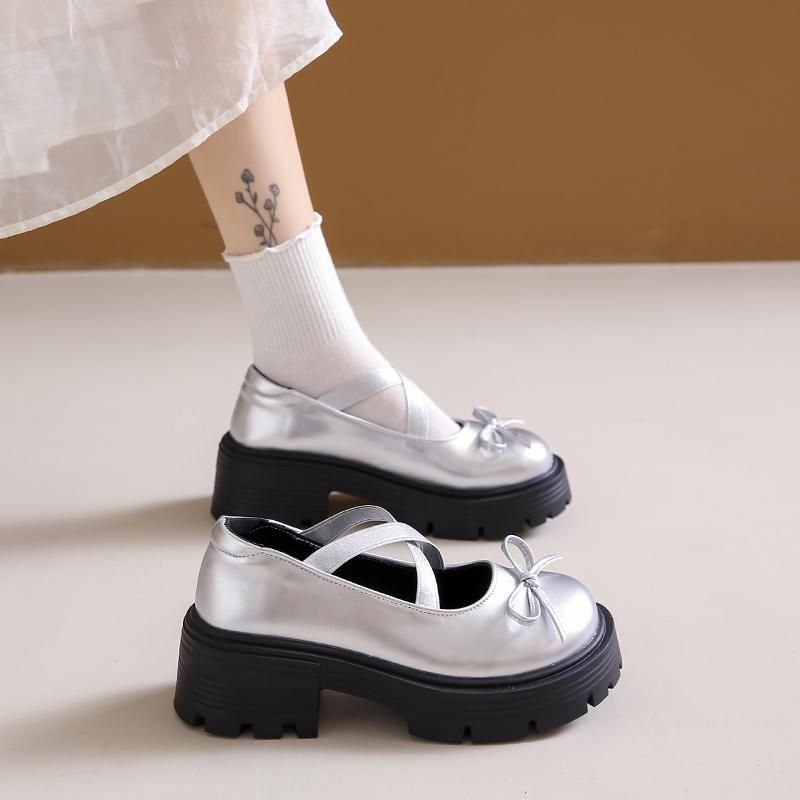 Uniform Spring 2025 New Style Bow Thick Bottom Versatile Anti Slip Silver Mary Jane Small Leather Women's Single Shoes_vogvips.com