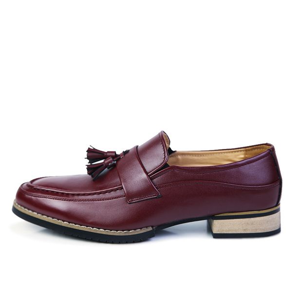 British Style Men's Business Trend Pointed Toe Korean Version Hair Stylist Tassel Slip-On Leather Shoes_vogvips.com