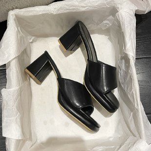 2025 Summer New Women's Square-Toed Open-Toed Solid Color Candy-Colored Chunky Mid-Heel Fashionable One-Strap Sandals_vogvips.com