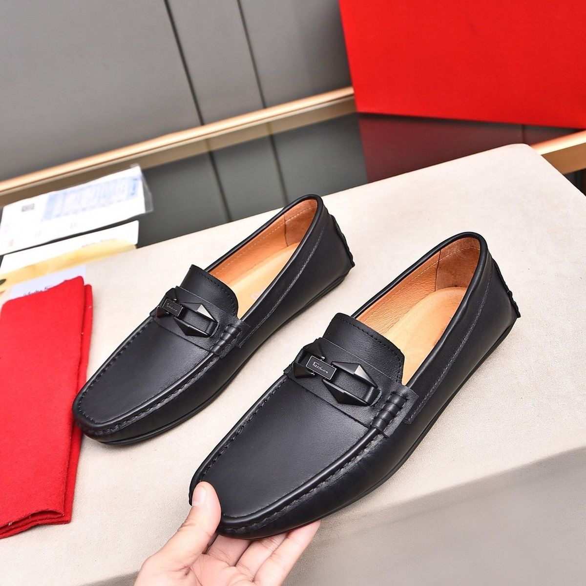 original Label 1:1 Box, 2026 New Summer Breathable Loafers, Genuine Leather Slip-ons, Available In Black And Blue Box, Loafers, Slip-ons,_vogvips.com