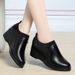 Dropshipping Wedge For Women 2024 New Style Middle-aged Elderly Flat Women's Soft Leather Mom Spring And Autumn Single_vogvips.com