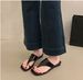 Metal Toe-post Sandals Women, 2026 New Model, High-end Feel, Super Popular In Summer, Suitable For Pairing With Skirts,_vogvips.com