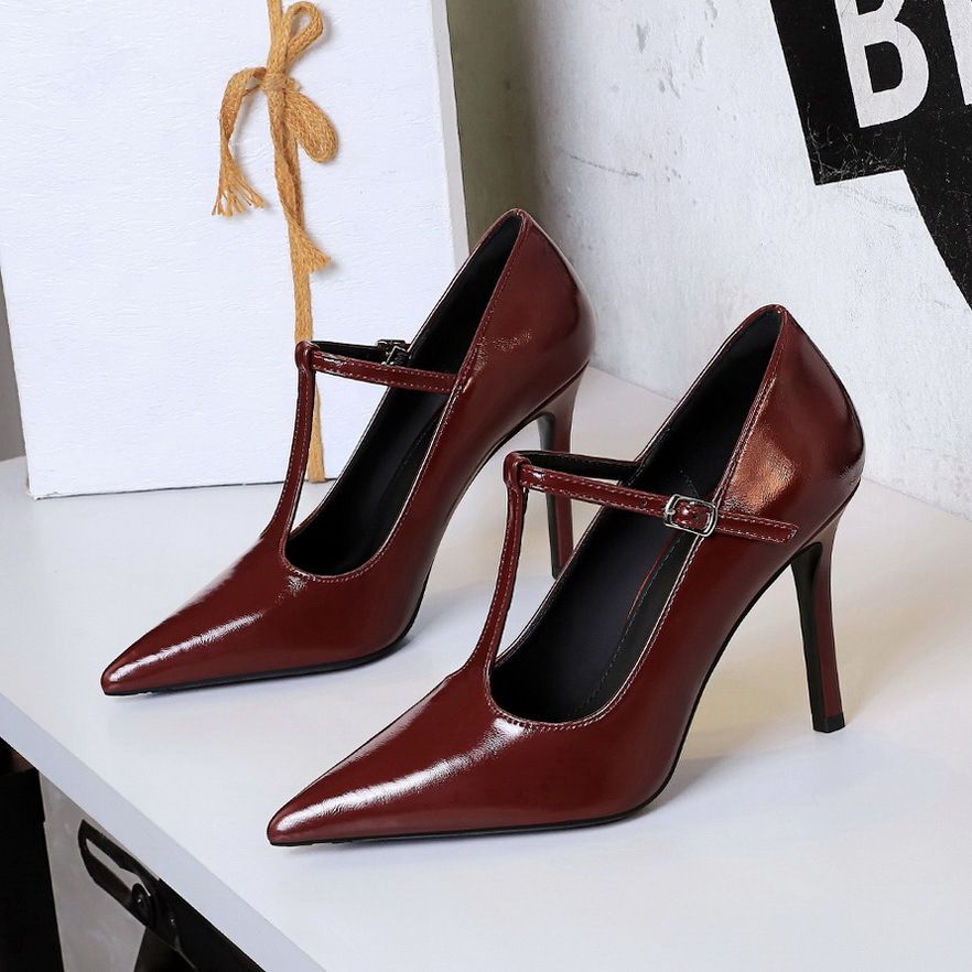 Women's Shoes Banquet Hollowed Out Pointed High Heels For Women, Stiletto Heels, T Strap Strap, Super High Heels, Low Mouth._vogvips.com