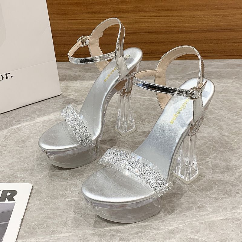 Everyday Low-top Viscose Shoes Chunky Heel Pointed Toe Solid Color Black And White Criss-cross Strap Fashion Sandals High Heels For Women_vogvips.com