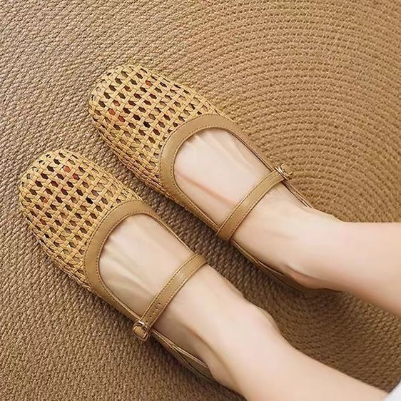 French Style 2025 Summer New Hollowed Out Woven Round Toe Flat Sole Single Shoe With A Straight Strap And Low Heel Mary_vogvips.com