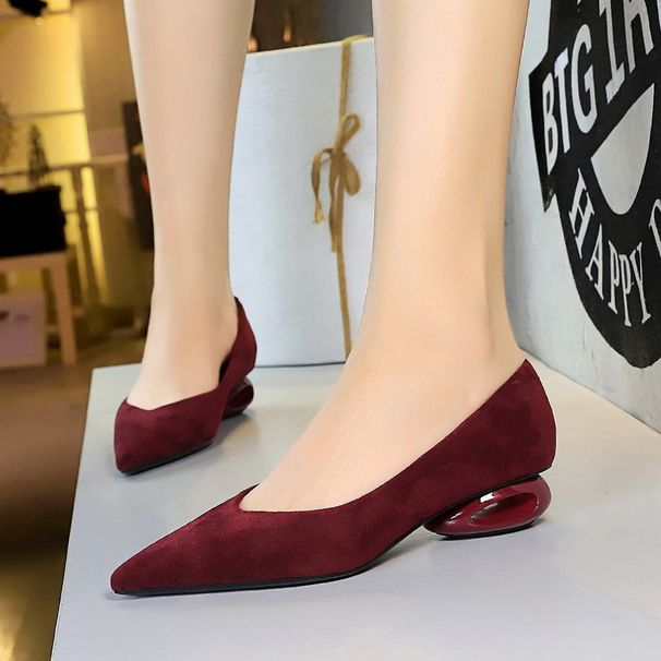 French Pointed Suede Low Heel Shoes Shallow Mouth Hollow Heel Pedicure Shoes Daily Women's Shoes_vogvips.com