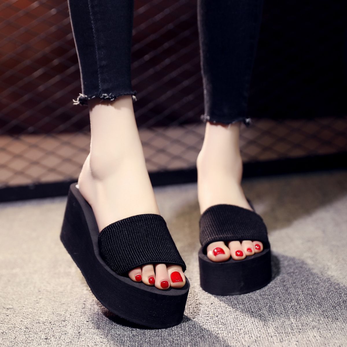 Vacation Beach Simple New Korean Style Versatile Outer Wear Fashionable Platform Thick-Soled Slippers For Women_vogvips.com
