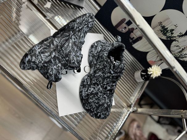 Women's Fashion Thick Sole Sneakers With Hand-Painted Mesh And Crystal Rhinestones – Breathable Round Toe Casual Shoes For All Seasons_vogvips.com